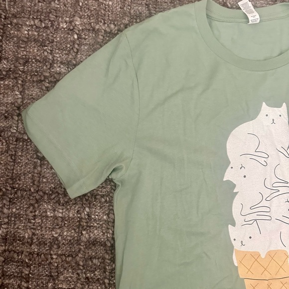 NWOT Cat Ice Cream Cone T-Shirt Size Medium - Picture 5 of 9